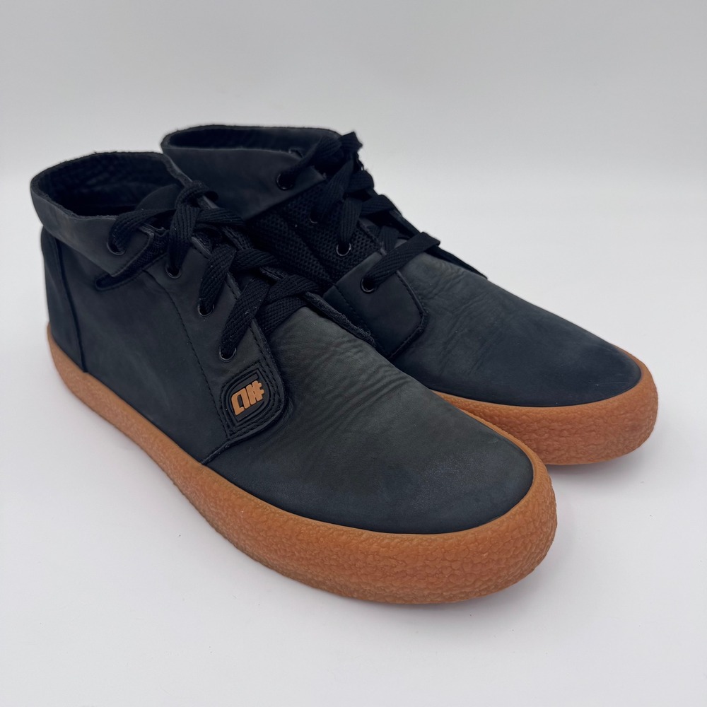 VTG Alphanumeric Mens Black Leather Mid Top Sneakers Gum Sole Size 11 Streetwear